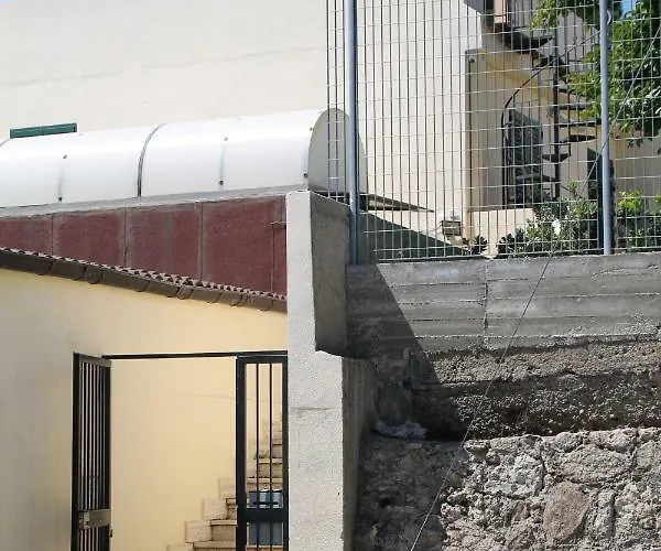 Bonlet Bed & Breakfast