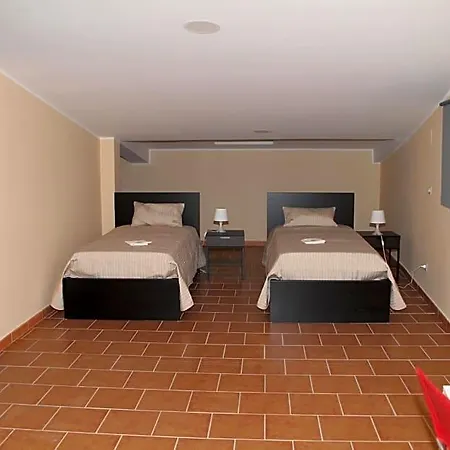 Bonlet לינה וארוחת בוקר 4*